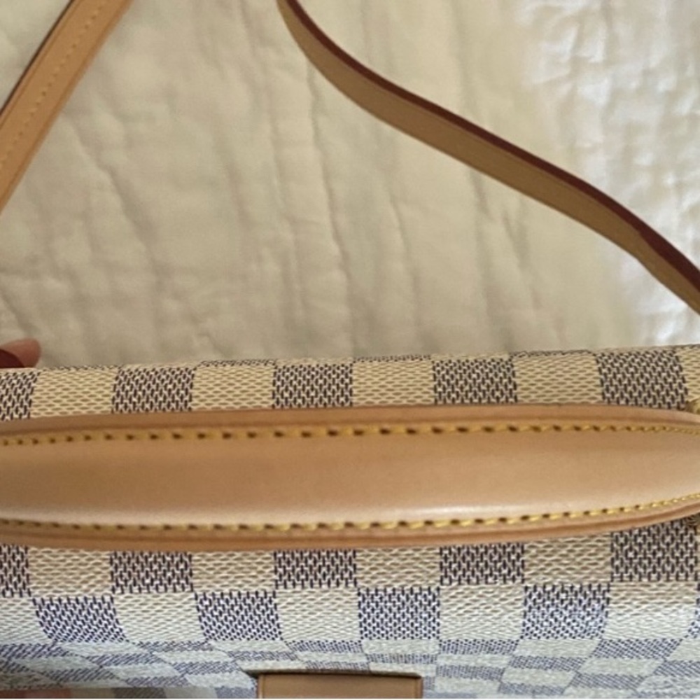 100% Authentic Louis Vuitton Croisette New with dust bag ***Rare Find - Picture 2 of 10